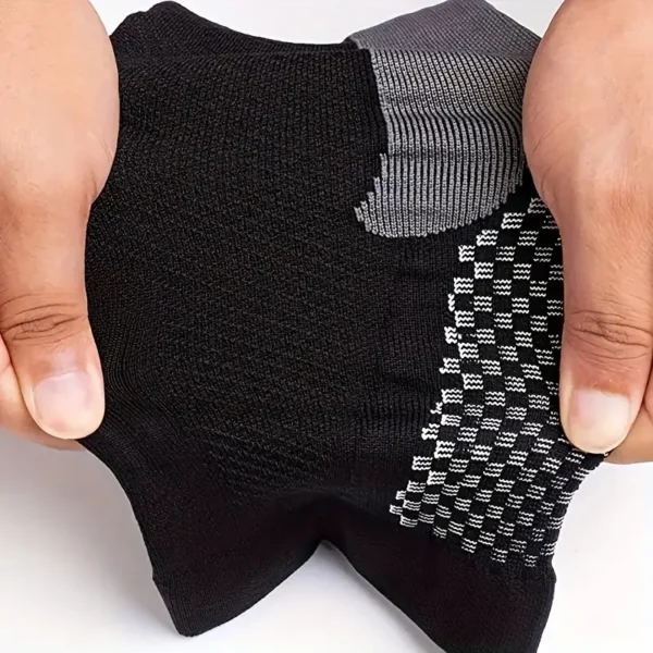 9c60cea7-a55f-4947-aad1-cd40058887af.webp High-Performance Compression Socks